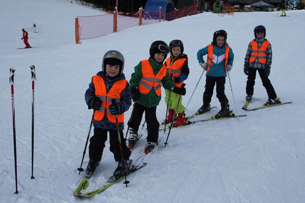 12-1. skikurstag